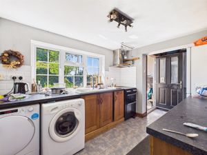 Kitchen- click for photo gallery